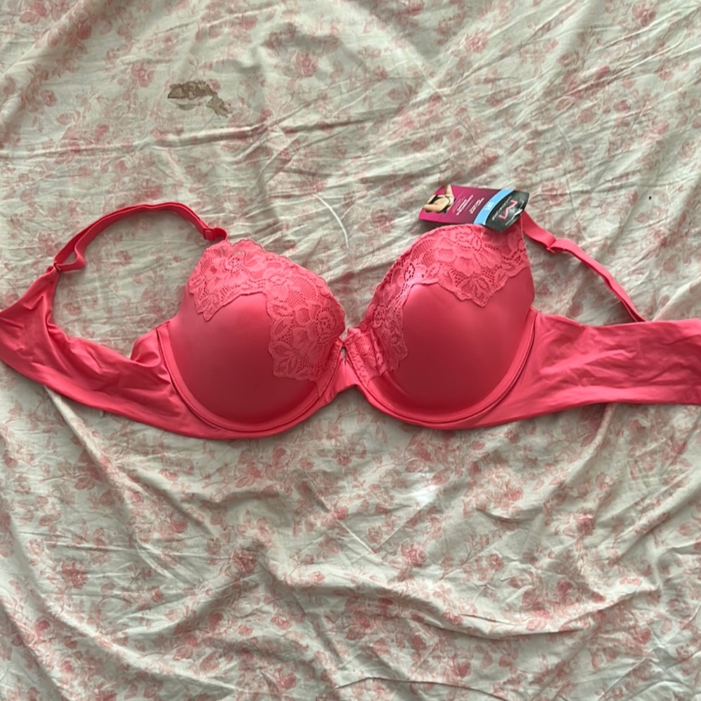 Elegant Pink Lace Bra
